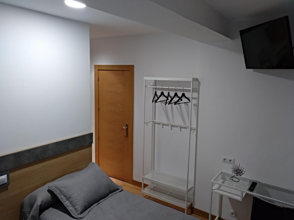 Hostal Rioja Condestable Логроньо Экстерьер фото